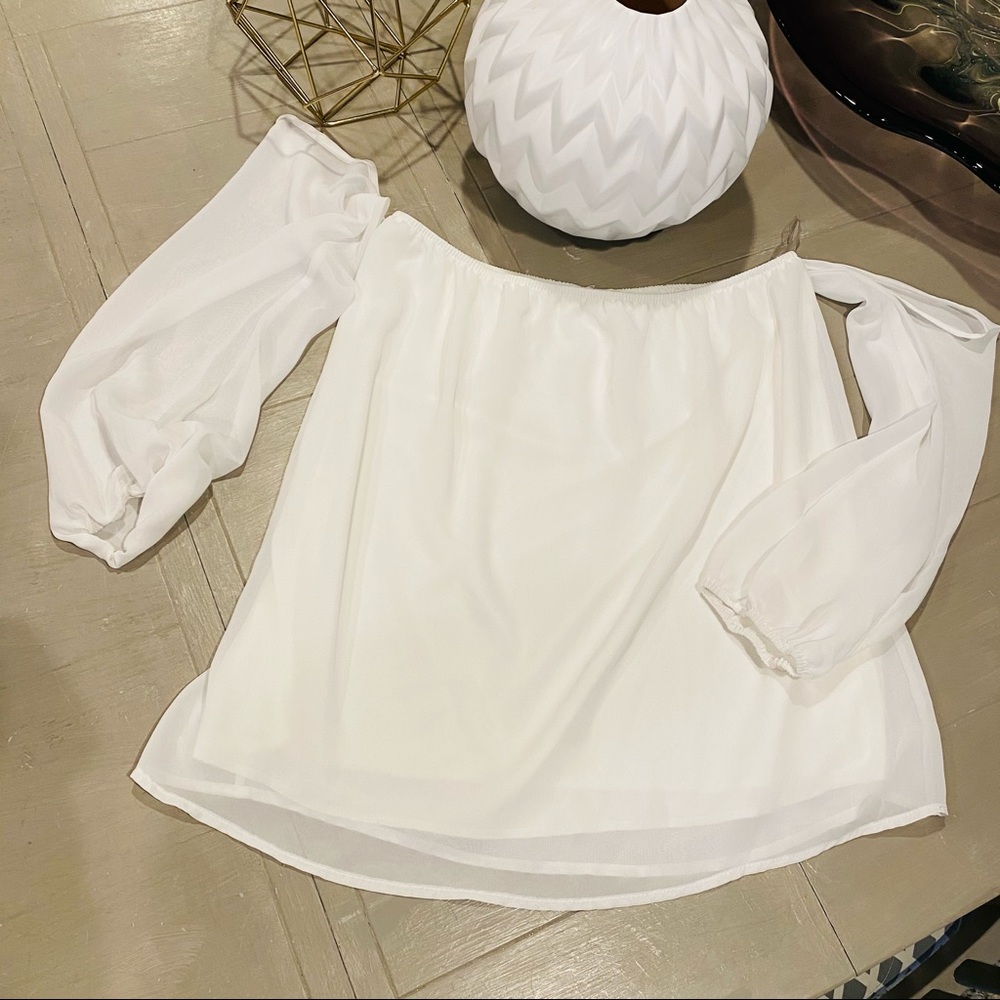 Sophie & Trey white Long Sleeve bare shoulder top